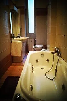 B And B I Am Here Central Station Milaan Hotel